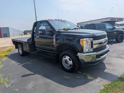 2017 Ford F350 Reg Cab, $29947. Photo 2
