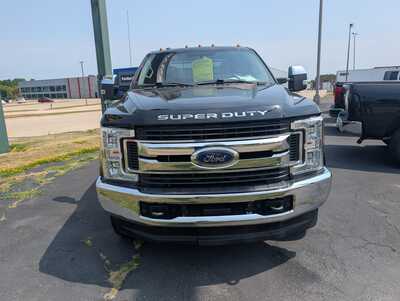 2017 Ford F350 Reg Cab, $29947. Photo 3