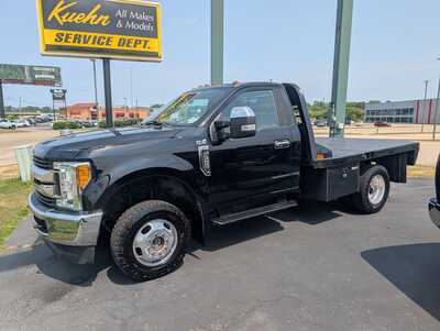 2017 Ford F350 Reg Cab, $29947. Photo 5