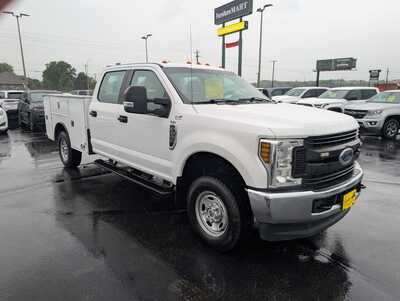 2018 Ford F250 Crew Cab, $27981. Photo 2