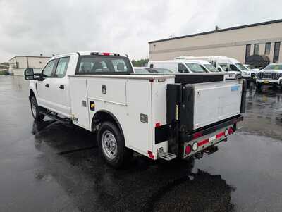 2018 Ford F250 Crew Cab, $27981. Photo 6