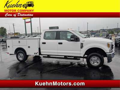 2018 Ford F250 Crew Cab, $27981. Photo 1