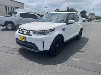 2017 Land Rover Discovery, $16900. Photo 4