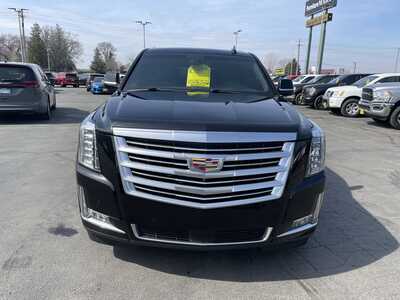 2016 Cadillac Escalade, $27985. Photo 3