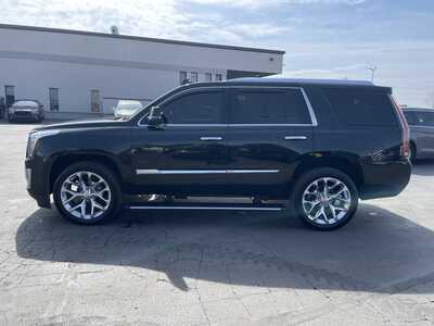 2016 Cadillac Escalade, $27985. Photo 5