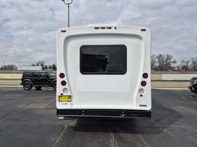 2021 Ford E-Series Cutaway, $23985. Photo 7