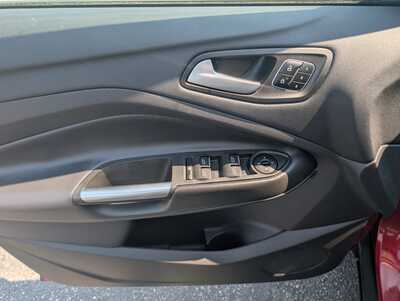 2017 Ford Escape, $11900. Photo 10