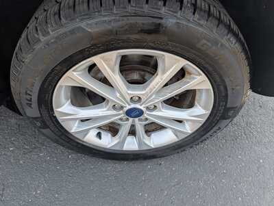 2018 Ford Escape, $13893. Photo 8