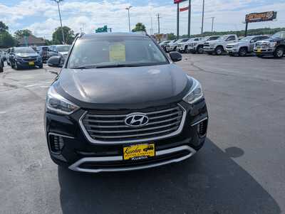 2017 Hyundai Santa Fe, $11977. Photo 3