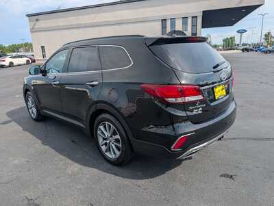 2017 Hyundai Santa Fe, $11977. Photo 6