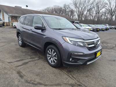 2021 Honda Pilot, $27400. Photo 2