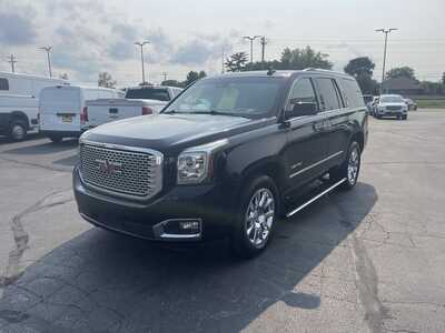 2015 GMC Yukon, $11900. Photo 4