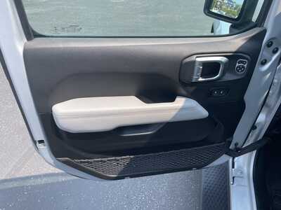 2023 Jeep Wrangler, $34992. Photo 12