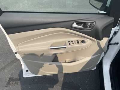 2018 Ford Escape, $9995. Photo 11