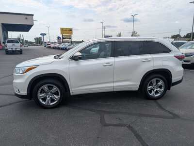 2015 Toyota Highlander, $21987. Photo 5