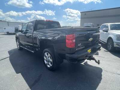 2019 Chevrolet 2500 Crew Cab, $42900. Photo 6