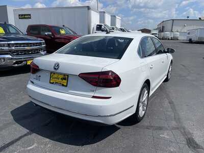 2018 Volkswagen Passat, $14987. Photo 9