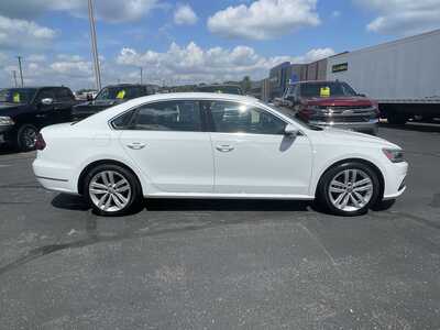 2018 Volkswagen Passat, $14987. Photo 1