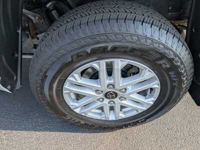 2022 Toyota Tundra Crew Cab, $39645. Photo 10