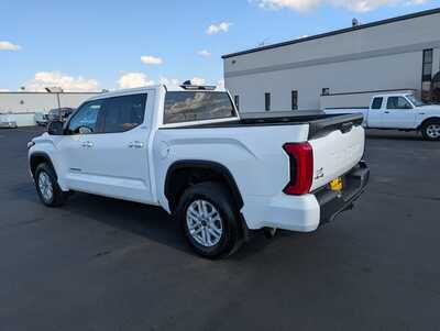 2022 Toyota Tundra Crew Cab, $39645. Photo 6
