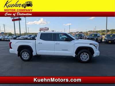 2022 Toyota Tundra Crew Cab, $39645. Photo 1