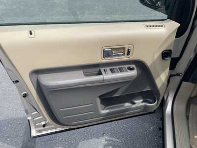 2007 Ford Edge, $2995. Photo 12