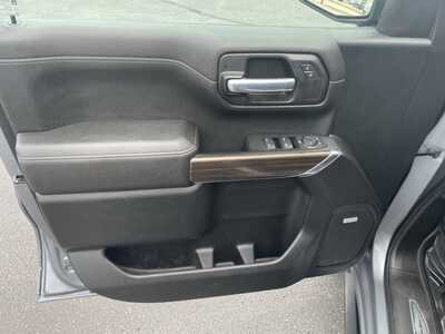 2021 Chevrolet 1500 Crew Cab, $28995. Photo 12