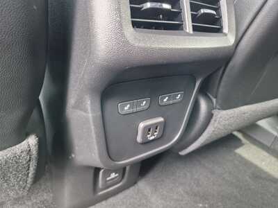 2023 Chevrolet Equinox, $26985. Photo 11
