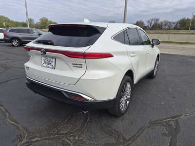 2021 Toyota Venza, $30895. Photo 8