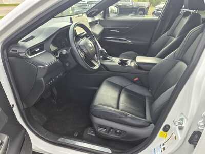 2021 Toyota Venza, $30895. Photo 9