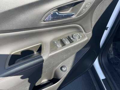 2023 Chevrolet Equinox, $23995. Photo 10