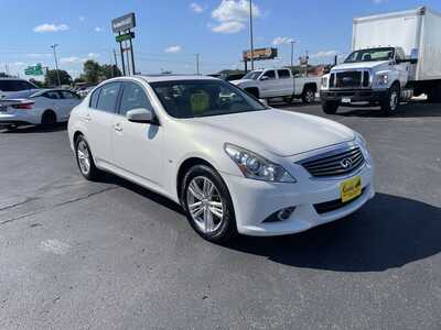 2015 Infiniti Q40, $13993. Photo 2