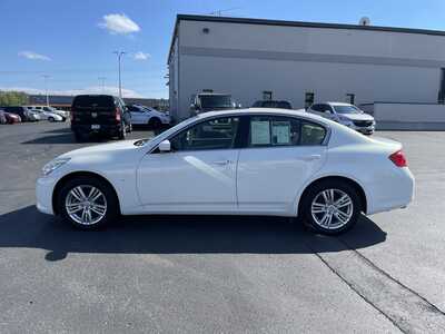 2015 Infiniti Q40, $13993. Photo 5