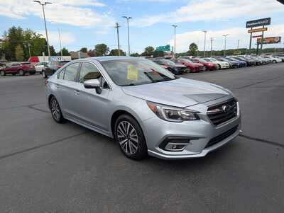 2018 Subaru Legacy, $14933. Photo 2