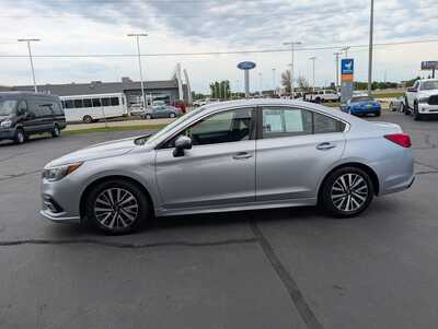 2018 Subaru Legacy, $14933. Photo 5