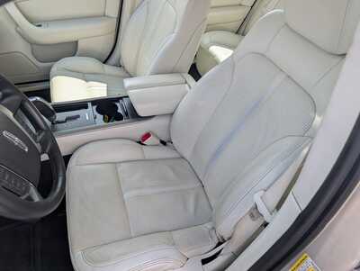 2009 Lincoln MKS, $10976. Photo 11