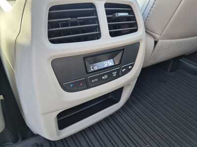 2017 Honda Pilot, $19985. Photo 11