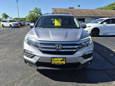 2017 Honda Pilot, $19985. Photo 3