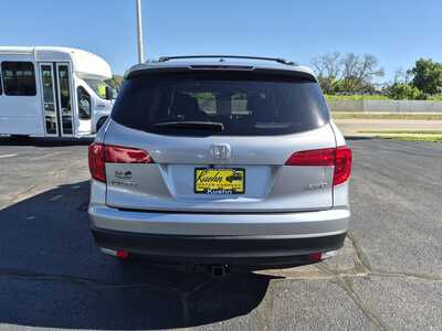 2017 Honda Pilot, $19985. Photo 7