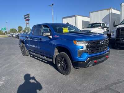2023 Chevrolet 1500 Crew Cab, $37900. Photo 2
