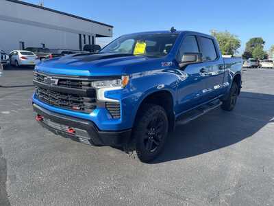 2023 Chevrolet 1500 Crew Cab, $37900. Photo 4