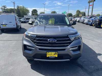 2021 Ford Explorer, $22386. Photo 3