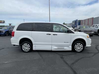 2019 Dodge Caravan, Grand, $25900. Photo 1