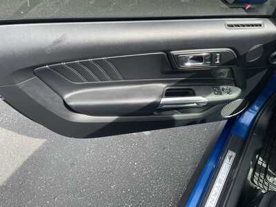 2017 Ford Mustang, $31927. Photo 12