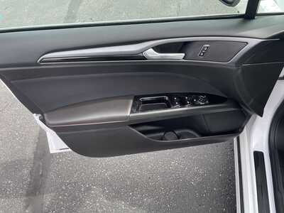 2014 Ford Fusion, $3995. Photo 10