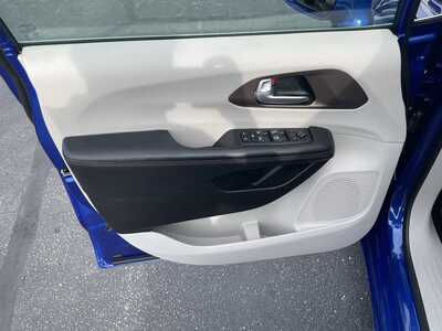 2018 Chrysler Pacifica, $13986. Photo 11