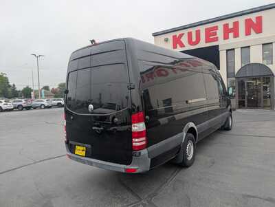 2015 Freightliner Sprinter, $32925. Photo 8