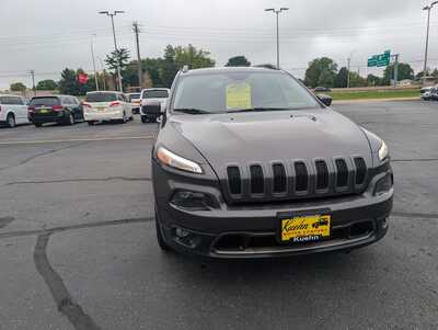 2016 Jeep Cherokee, $10495. Photo 3