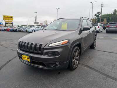 2016 Jeep Cherokee, $10495. Photo 4