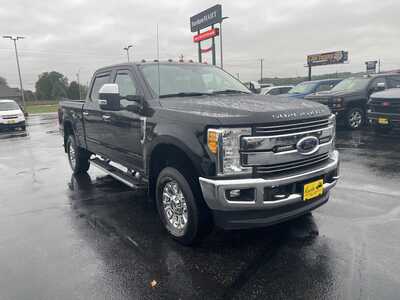 2017 Ford F350 Crew Cab, $37486. Photo 2